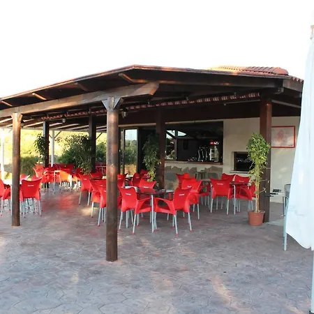 مكان تخييم Complejo Rural Los Pedregales